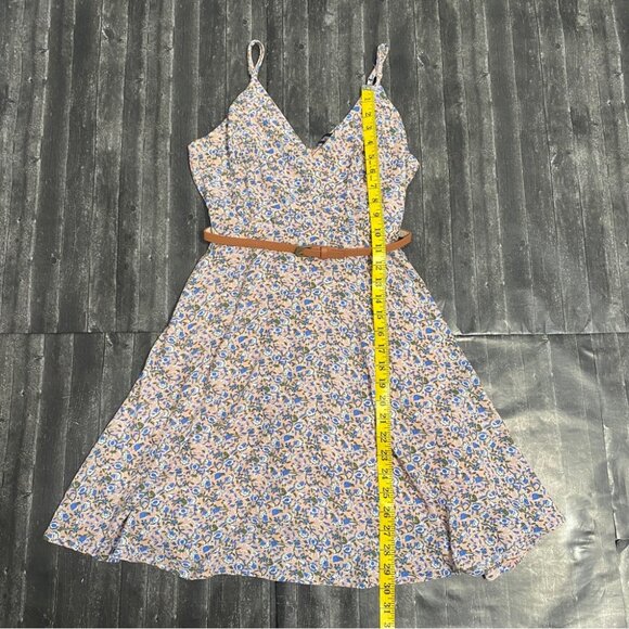 FASHION MAGAZINE PINK FLORAL V NECK BELTED DRESS - Picture 7 of 7